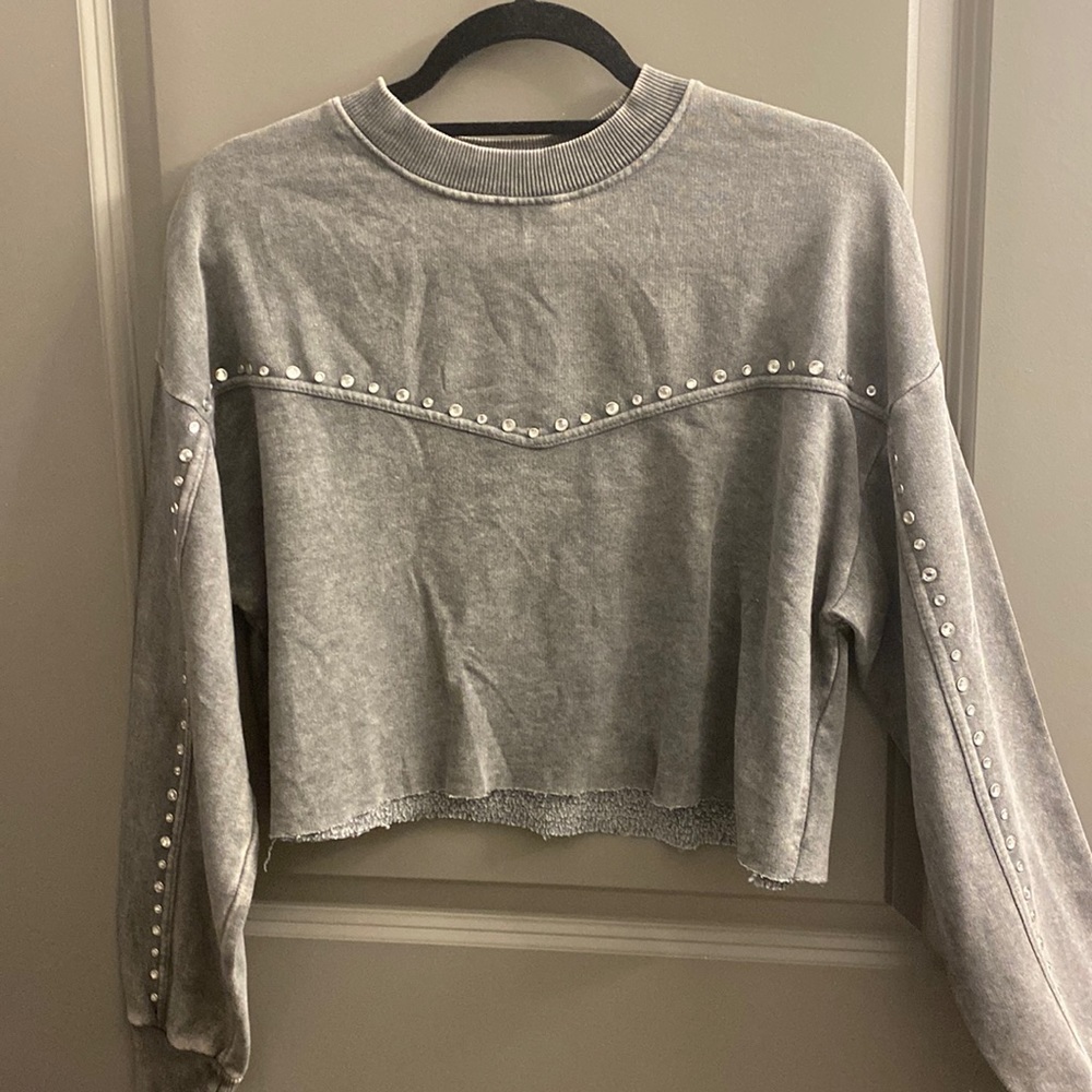 Bershka Gray cropped sweatshirt
